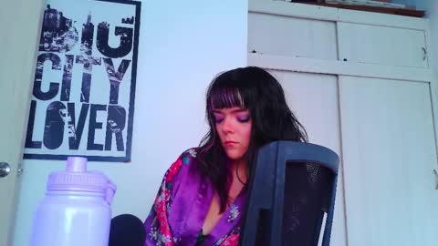 Em  please help me reach 100 thumbs up 3 online show from 09-16-25, 06:09