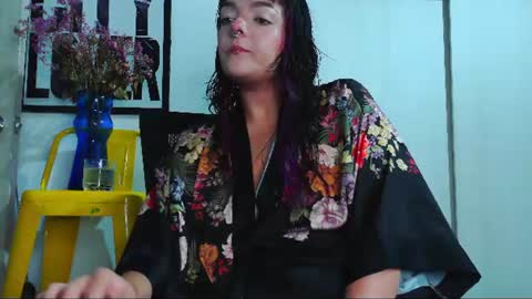 Em  please help me reach 100 thumbs up 3 online show from 06-17-26, 04:15