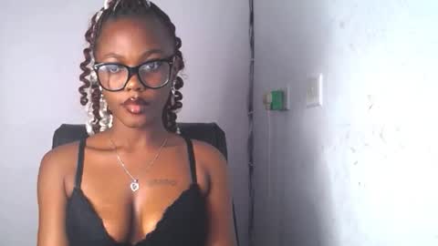 Snapshot of naughty_flirt1 chatting on 09-14-25, 07:46 Zoey online show from 09-14-25, 07:46