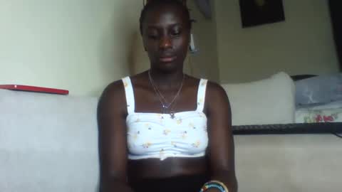 Snapshot of naughty_hickie chatting on 11-25-25, 09:20 HICKIE online show from 11-25-25, 09:20