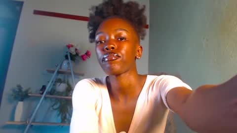 Snapshot of naughty_katrina1 chatting on 12-17-24, 05:58 naughty_katrina1 online show from 12-17-24, 05:58