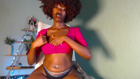Snapshot of naughty_katrina1 chatting on 03-04-25, 07:19 naughty_katrina1 online show from 03-04-25, 07:19