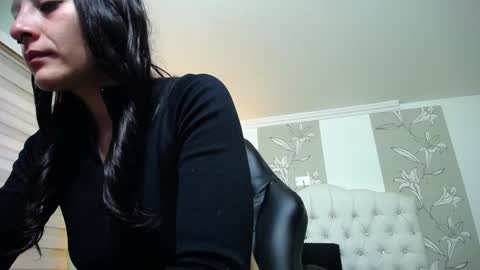 Kitten online show from 01-07-25, 11:26