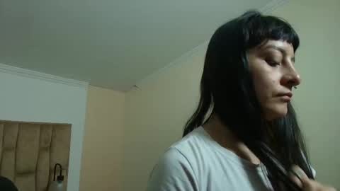 Kitten online show from 09-19-25, 10:38