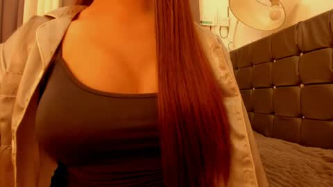 Snapshot of naughty_lexy_mwuah chatting on 04-15-26, 07:15 LEXY online show from 04-15-26, 07:15