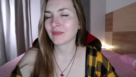 Snapshot of naughty_popa chatting on 02-08-25, 02:36 Ann online show from 02-08-25, 02:36