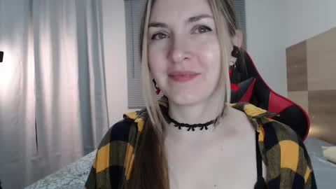 Snapshot of naughty_popa chatting on 02-23-25, 02:51 Ann online show from 02-23-25, 02:51