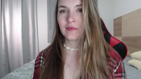 Snapshot of naughty_popa chatting on 02-28-25, 06:21 Ann online show from 02-28-25, 06:21