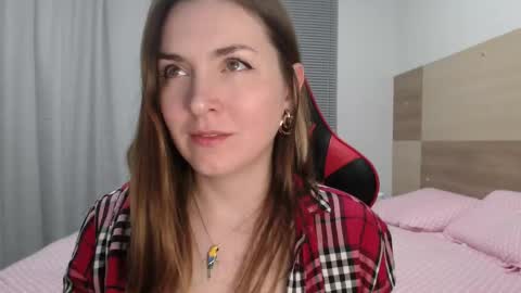 Snapshot of naughty_popa chatting on 10-04-25, 02:09 Ann online show from 10-04-25, 02:09