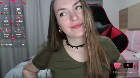 Snapshot of naughty_popa chatting on 11-21-25, 02:32 Ann online show from 11-21-25, 02:32