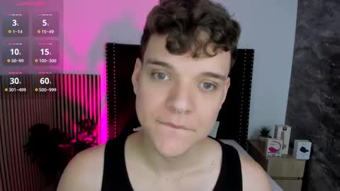 Snapshot of naughty_twink_ chatting on 10-28-25, 11:58 Noah online show from 10-28-25, 11:58