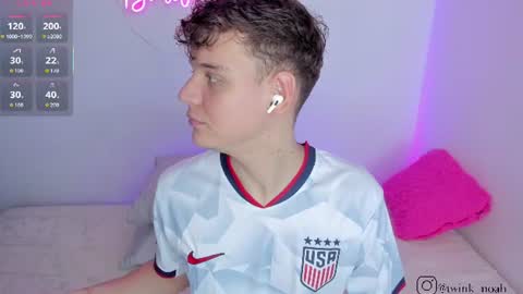 Snapshot of naughty_twink_ chatting on 06-26-26, 05:06 Noah online show from 06-26-26, 05:06