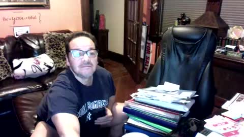 Snapshot of naughtybone chatting on 12-23-24, 07:28 naughtybone online show from 12-23-24, 07:28