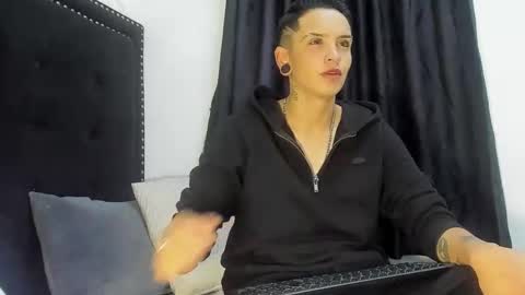 naughtyboy_rs online show from 09-09-25, 04:01