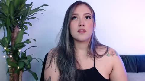 Snapshot of naughtycurvybbx chatting on 12-30-24, 06:42 LANAindependent model online show from 12-30-24, 06:42