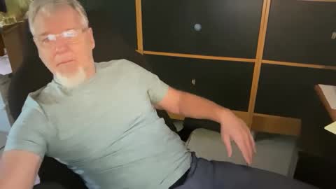 Snapshot of naughtydaddyla chatting on 11-08-25, 05:56 naughtydaddyla online show from 11-08-25, 05:56