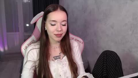 Snapshot of naughtydakota chatting on 10-11-25, 04:05 Dakota online show from 10-11-25, 04:05