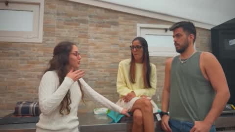 Snapshot of naughtyluxe chatting on 09-24-25, 08:39 ANDREA STEPH MIKE online show from 09-24-25, 08:39