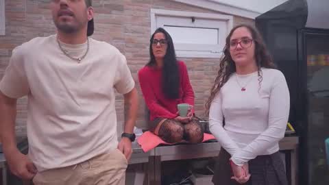 Snapshot of naughtyluxe chatting on 11-06-25, 09:54 ANDREA STEPH MIKE online show from 11-06-25, 09:54