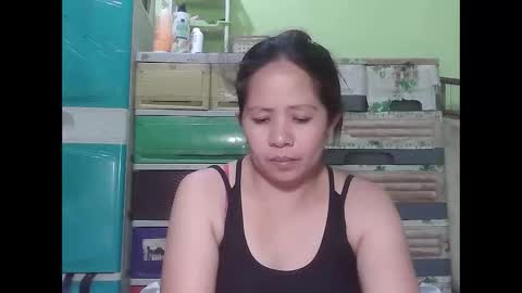 Snapshot of naughtymom26 chatting on 02-27-26, 02:33 naughtymom26 online show from 02-27-26, 02:33