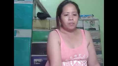 Snapshot of naughtymom26 chatting on 04-04-26, 06:44 naughtymom26 online show from 04-04-26, 06:44