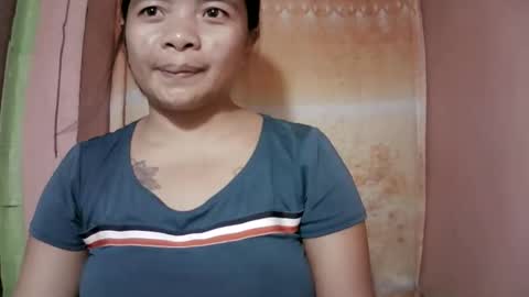 naughtymom_33 online show from 12-18-25, 07:14