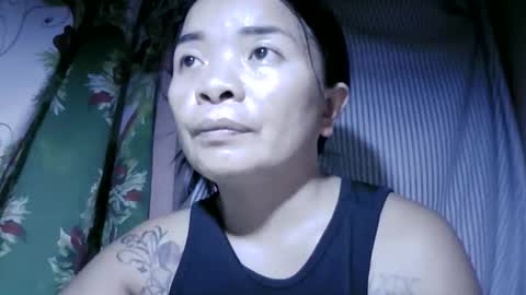 naughtymom_33 online show from 05-10-26, 09:36