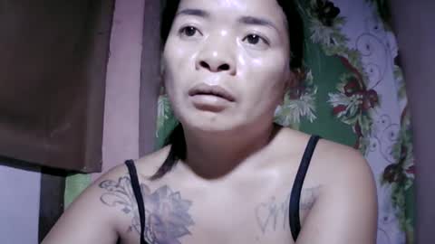 naughtymom_33 online show from 05-15-26, 09:33