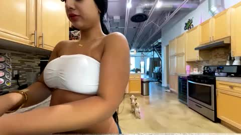 Nadia Khar online show from 09-09-25, 08:08
