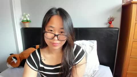 Snapshot of naughtynerdygirl chatting on 03-24-26, 03:39 Gigi Chu online show from 03-24-26, 03:39