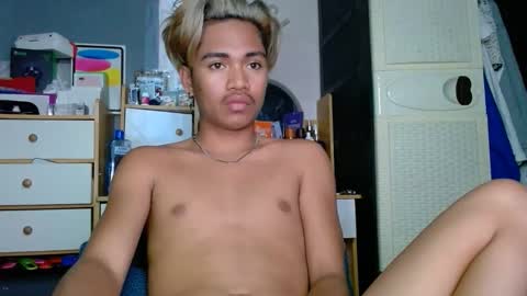 Snapshot of naughtyperfectasian4u chatting on 03-16-26, 06:45 naughtyperfectasian4u online show from 03-16-26, 06:45