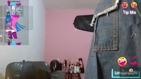 naughtyplayass online show from 12-18-24, 06:35