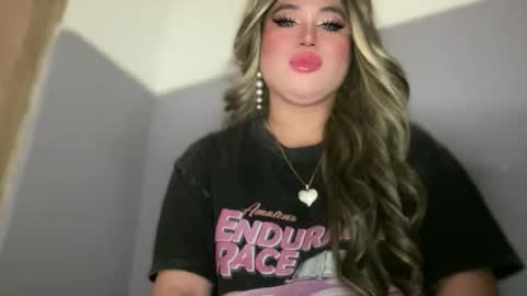 Snapshot of naughtyrosecum chatting on 10-14-25, 05:36 Rose Wilson online show from 10-14-25, 05:36