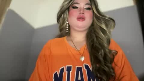 Snapshot of naughtyrosecum chatting on 10-19-25, 04:18 Rose Wilson online show from 10-19-25, 04:18