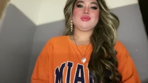 Snapshot of naughtyrosecum chatting on 10-20-25, 05:35 Rose Wilson online show from 10-20-25, 05:35