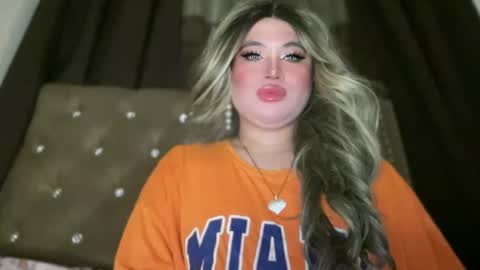 Snapshot of naughtyrosecum chatting on 10-29-25, 10:39 Rose Wilson online show from 10-29-25, 10:39