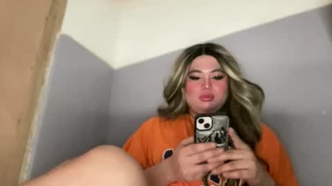 Snapshot of naughtyrosecum chatting on 11-05-25, 05:02 Rose Wilson online show from 11-05-25, 05:02