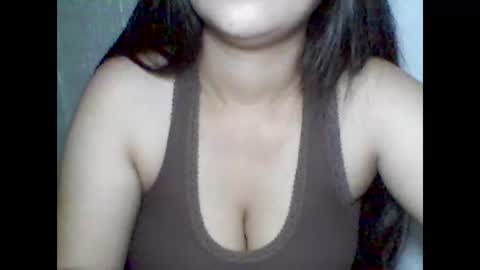 Snapshot of naughtysolen chatting on 11-23-25, 02:22 naughtysolen online show from 11-23-25, 02:22