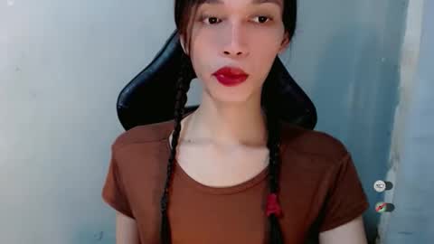 Celine online show from 09-26-25, 05:11