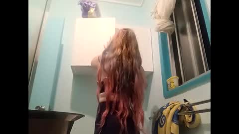 Snapshot of naughtyt333n chatting on 03-20-26, 08:30 Naughty Jess online show from 03-20-26, 08:30