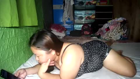 Snapshot of naughtyvina4u chatting on 06-13-26, 01:58 VI NA online show from 06-13-26, 01:58
