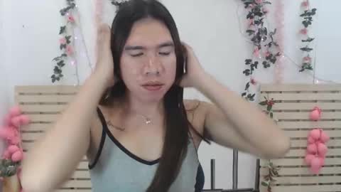 naughtywildvenice online show from 12-23-25, 11:08