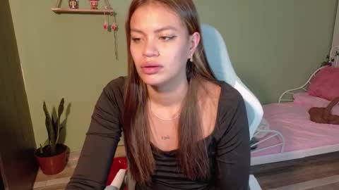 Snapshot of naugthy_muse chatting on 02-16-26, 06:31 sabrina online show from 02-16-26, 06:31