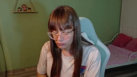 Snapshot of naugthy_muse chatting on 03-19-26, 04:27 sabrina online show from 03-19-26, 04:27