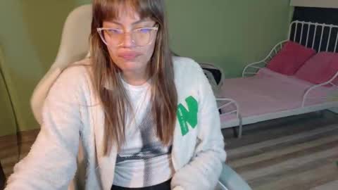 Snapshot of naugthy_muse chatting on 03-22-26, 02:48 sabrina online show from 03-22-26, 02:48