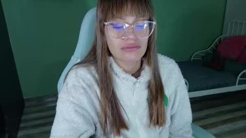 Snapshot of naugthy_muse chatting on 03-26-26, 03:01 sabrina online show from 03-26-26, 03:01