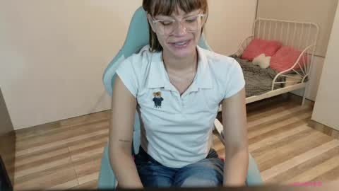 Snapshot of naugthy_muse chatting on 04-14-26, 11:22 sabrina online show from 04-14-26, 11:22
