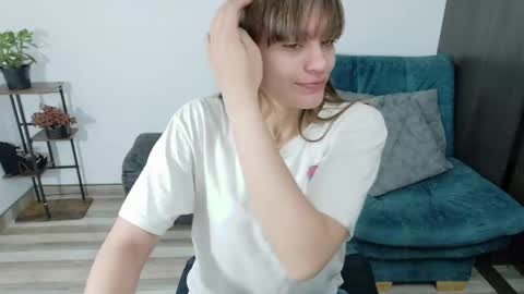 Snapshot of naugthy_muse chatting on 05-13-26, 02:53 sabrina online show from 05-13-26, 02:53