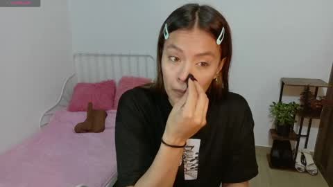 Snapshot of naugthy_muse chatting on 05-26-26, 01:45 sabrina online show from 05-26-26, 01:45