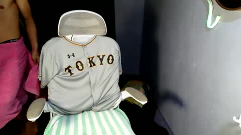 Loy online show from 05-15-26, 01:45